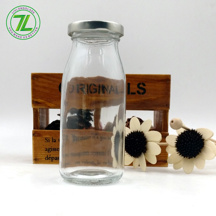twist off cap sealing type 250ml bulk milk glass bottle 8oz juice bottle for sale
