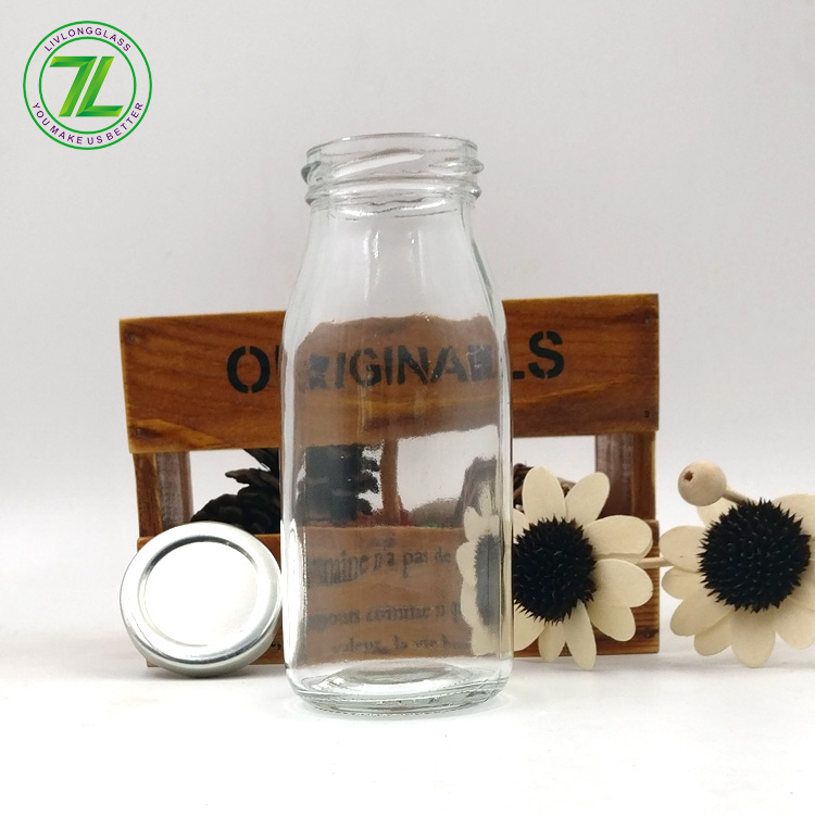 twist off cap sealing type 250ml bulk milk glass bottle 8oz juice bottle for sale
