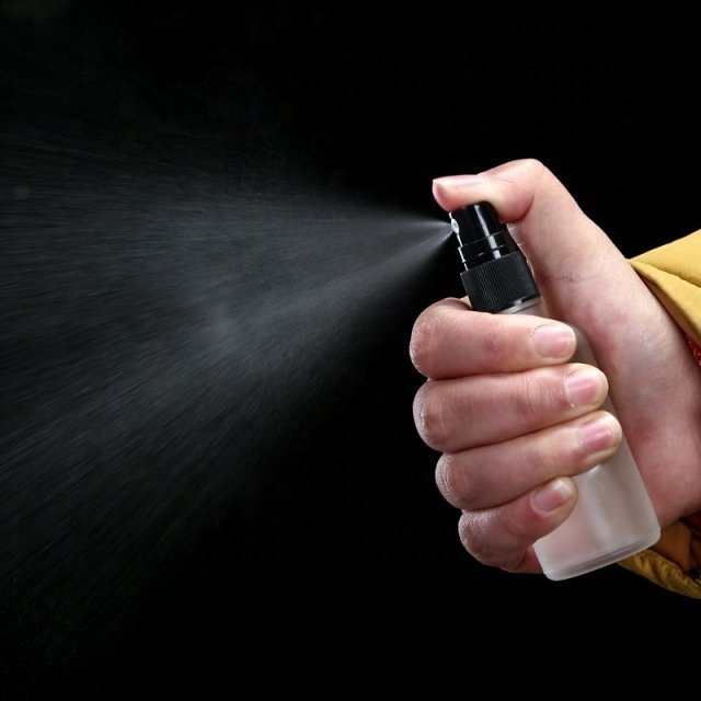 white Black Silver Gold Empty Frosted Glass Spray Bottle with Fine Mist Spray