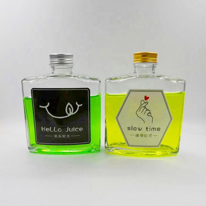 wholesale 100 ml 250 ml flat shape juice glass bottle with screw cap milk tea cold brew tea coffee glass bottle