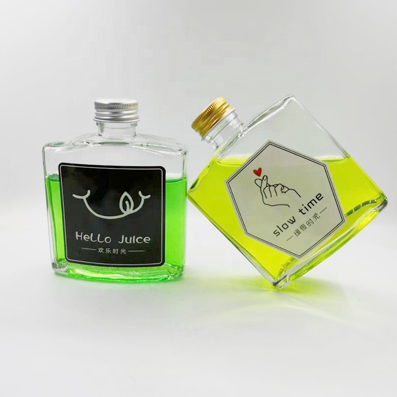 wholesale 100 ml 250 ml flat shape juice glass bottle with screw cap milk tea cold brew tea coffee glass bottle