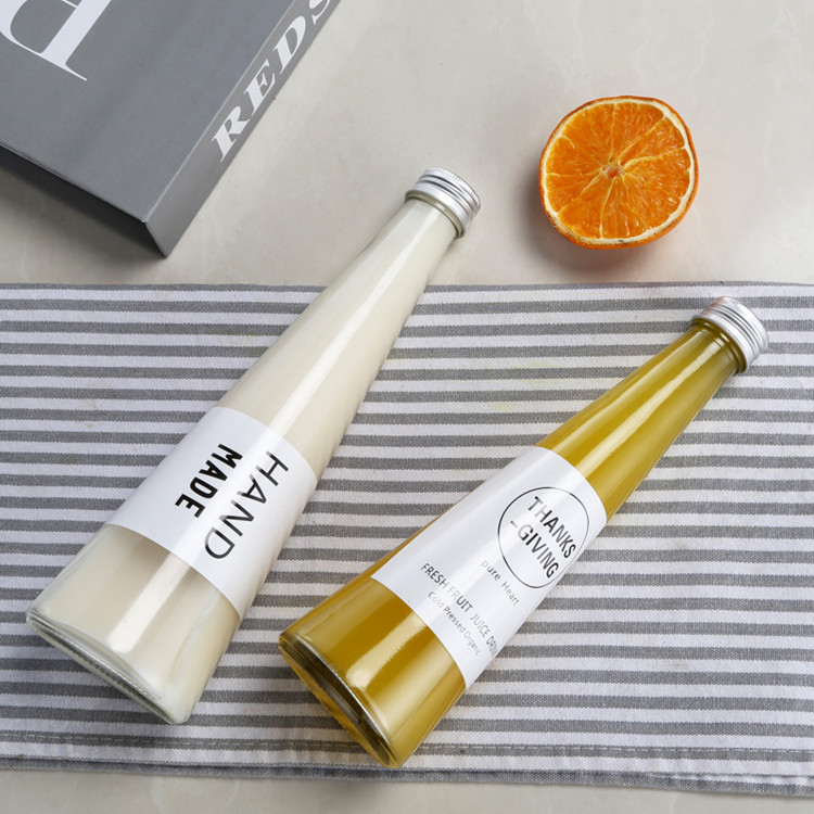 wholesale 250ml 330ml conical glass drink bottle for coffee with screw cap