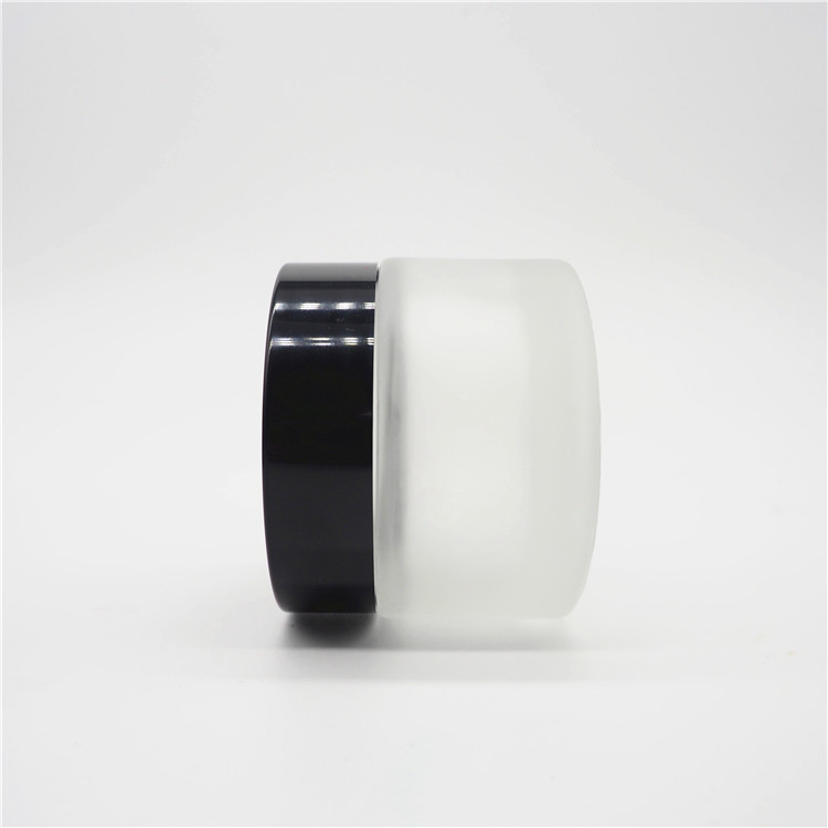 wholesale 30g 50g personal use white color frosted facial cream cosmetic glass jar container