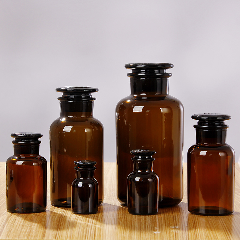wholesale 30ml 60ml 125ml 250ml 500ml 1000ml amber glass apothecary bottles with glass lid