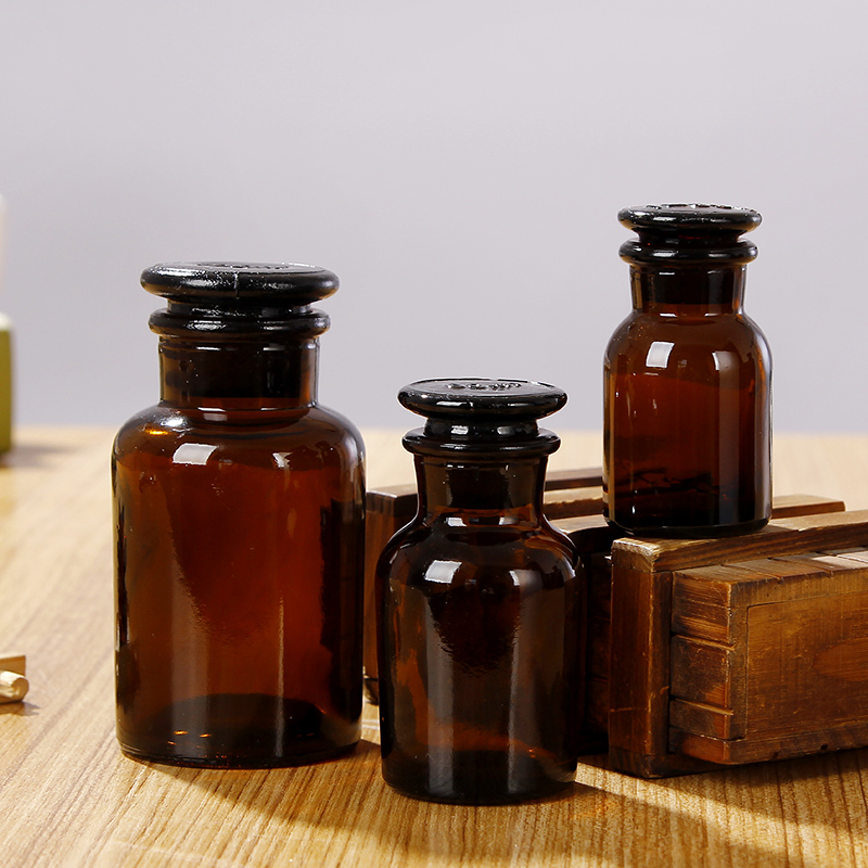wholesale 30ml 60ml 125ml 250ml 500ml 1000ml amber glass apothecary bottles with glass lid