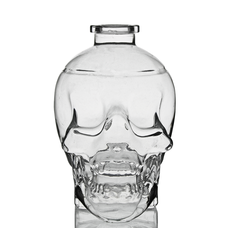 wholesale 750ml skull shape whiskey vodka spirits glass bottle Empty White Unique 700ml Vodka Glass Skull Bottle