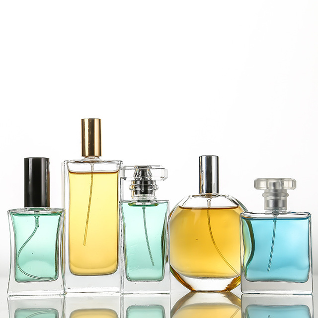 wholesale High grade square flat perfume 30ml 50ml glass bottle with spray pump