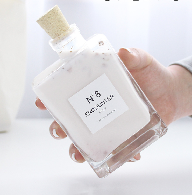 wholesale Small 280ml Clear Juice Jar Cold Brew Coffee Beverage Wine Drinking Milk Flat Water Glass Bottle