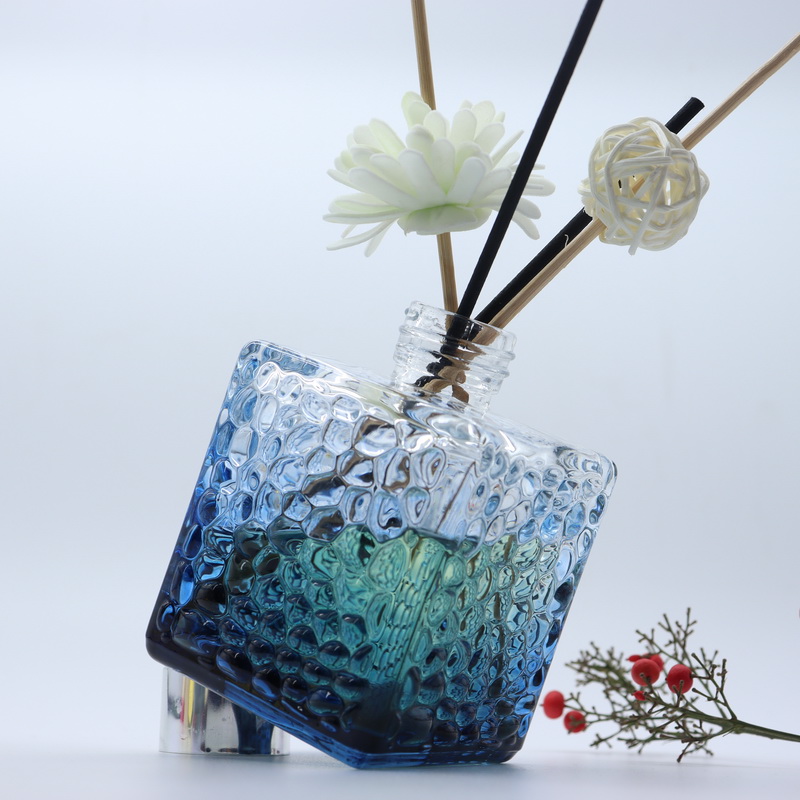 wholesale beautiful aroma empty glass 200ml 100ml reed diffuser bottle