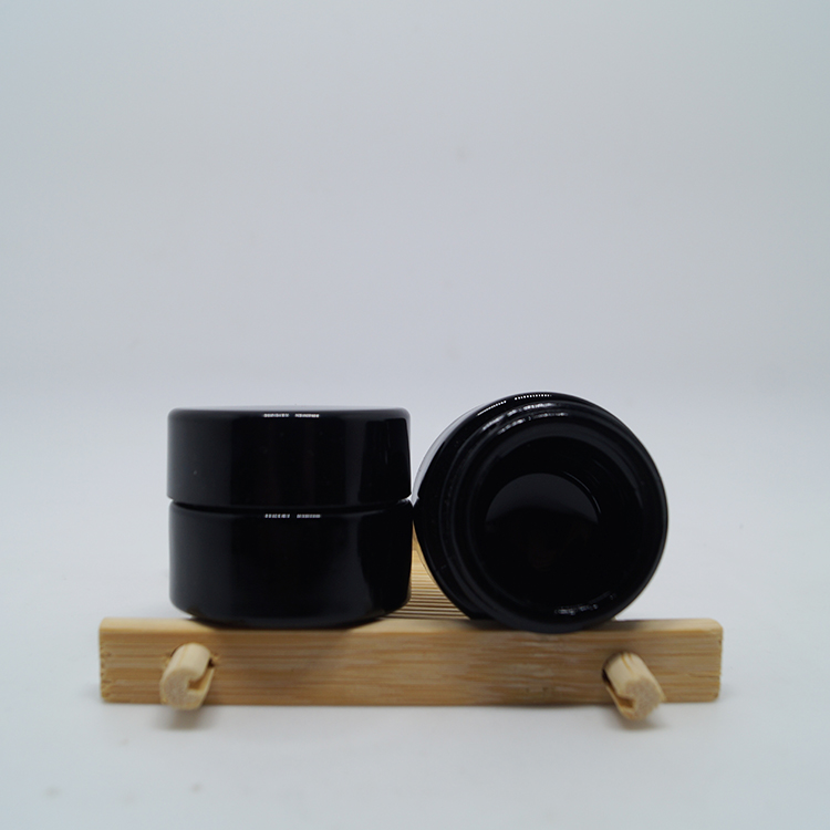 wholesale cosmetic packaging dark violet 5ml uv glass jars with black lids