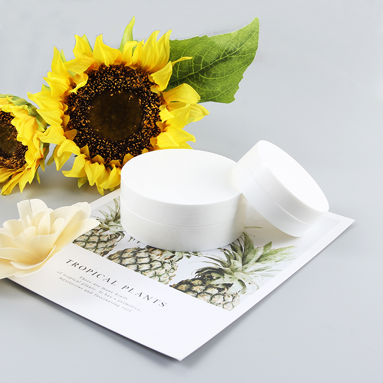 wholesale custom 30ml 100ml PP white round flat cosmetic jars suppliers for packaging