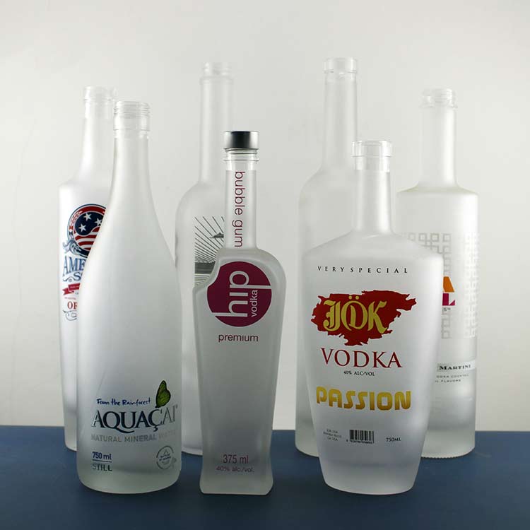 wholesale custom 500ml 700ml 75cl frosted luxury round empty clear vodka whiskey liquor spirit alcohol shape glass bottles 750ml