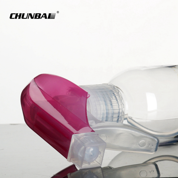 wholesale customized 500ml plastic spray bottle Cosmetic bottle