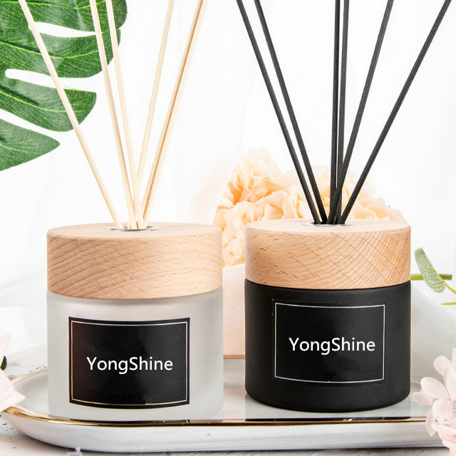 wholesale frosted black air fresheners perfume reed diffuser glass bottles with wood screw cap