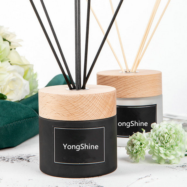 wholesale frosted black air fresheners perfume reed diffuser glass bottles with wood screw cap