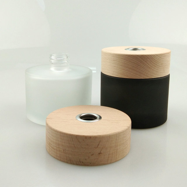 wholesale frosted black air fresheners perfume reed diffuser glass bottles with wood screw cap