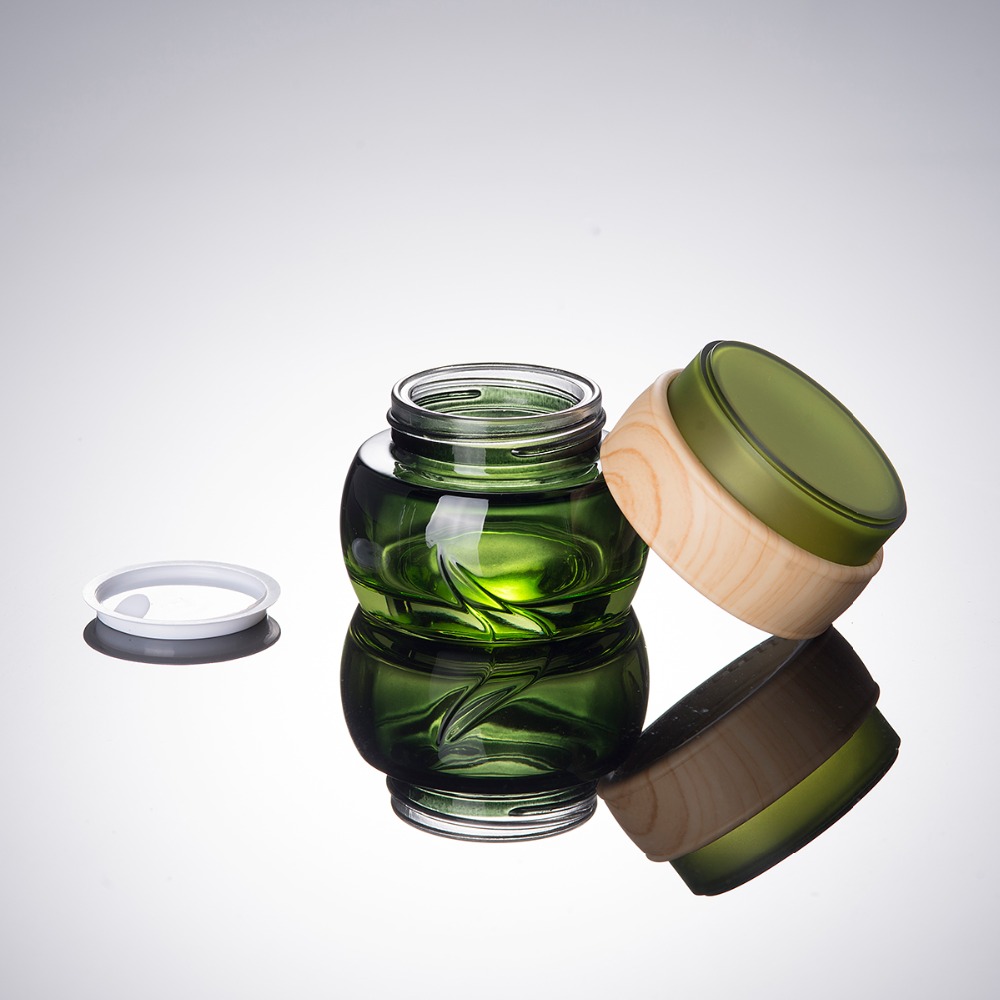 wholesale green packaging container 50G 40ml 100ml 120ml lotion glass bottles for cosmetics