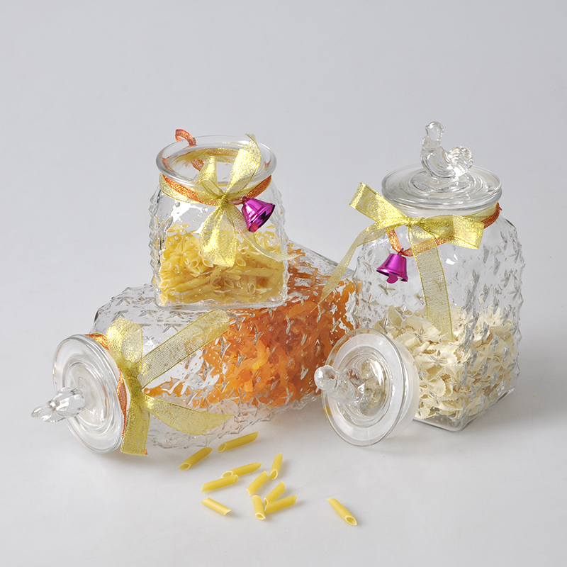 wholesale hot selling transparent double bottom glass food cookie storage with colorful ceramic lid use for kitchen