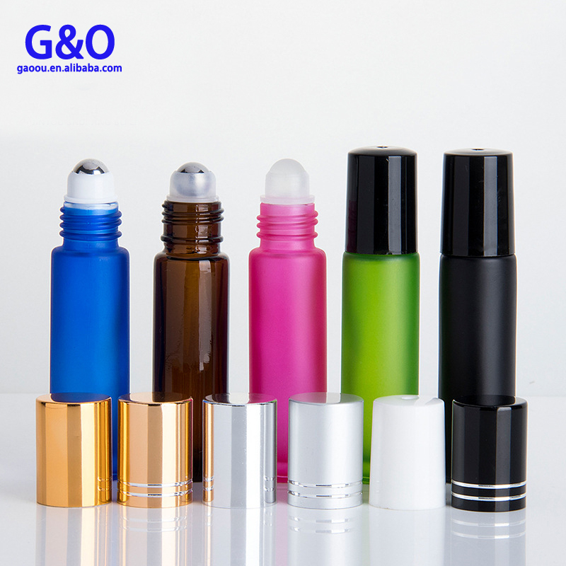 wholesale in China 10ml glass essential oil bottles roller ball bottles roll on amber clear 10 ml empty roll on glass bottle