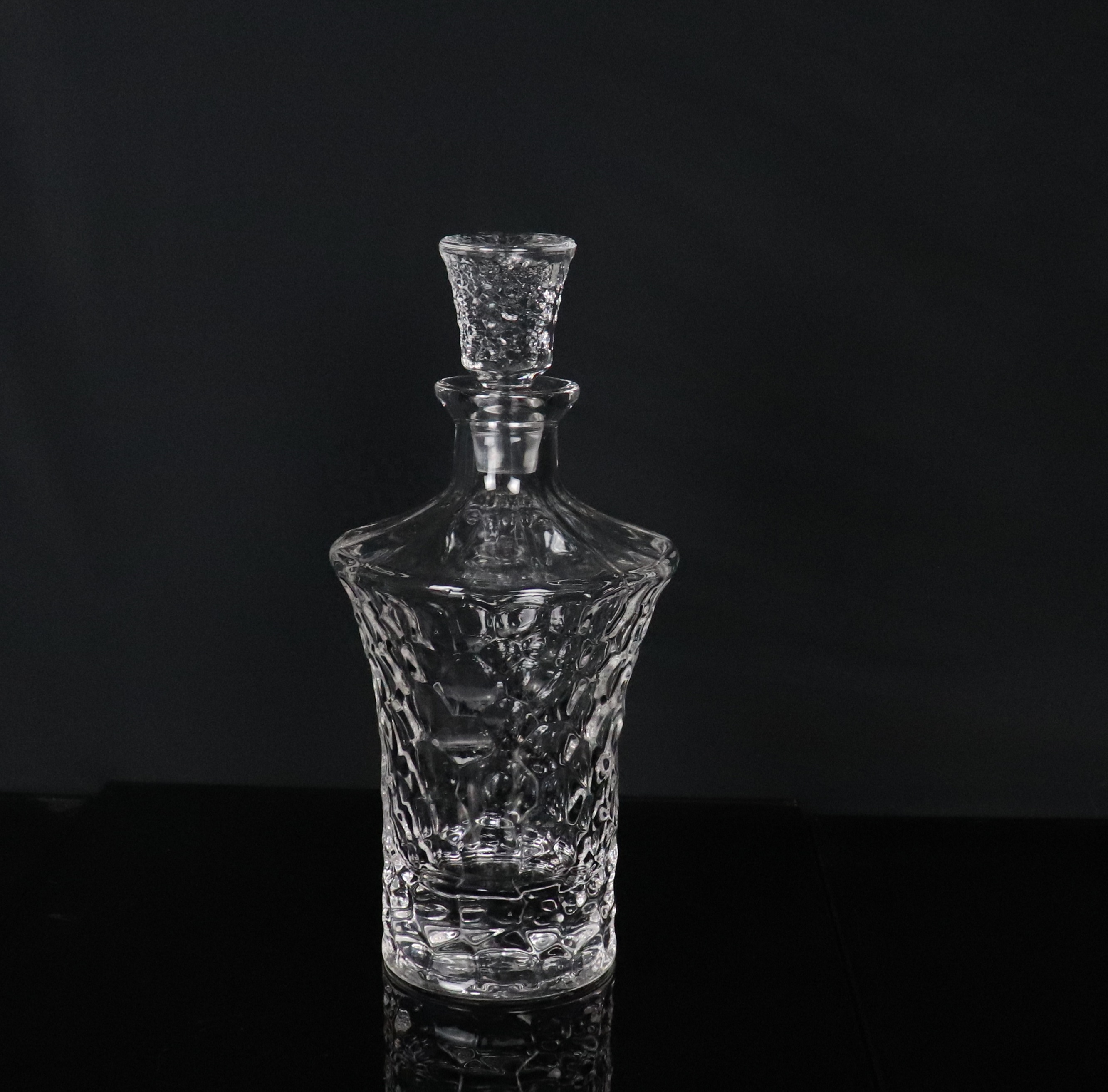 wholesale lead free crystal glass perfume bottle for arabic oud