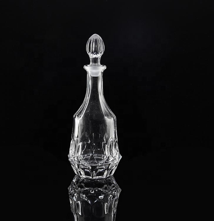 wholesale lead free crystal glass perfume bottle for arabic oud