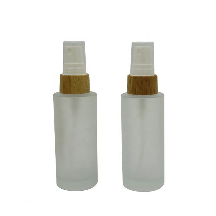 wholesale luxury 30ml 50ml 100ml 120ml 150ml flat frosted clear glass bottle with bamboo spray cap