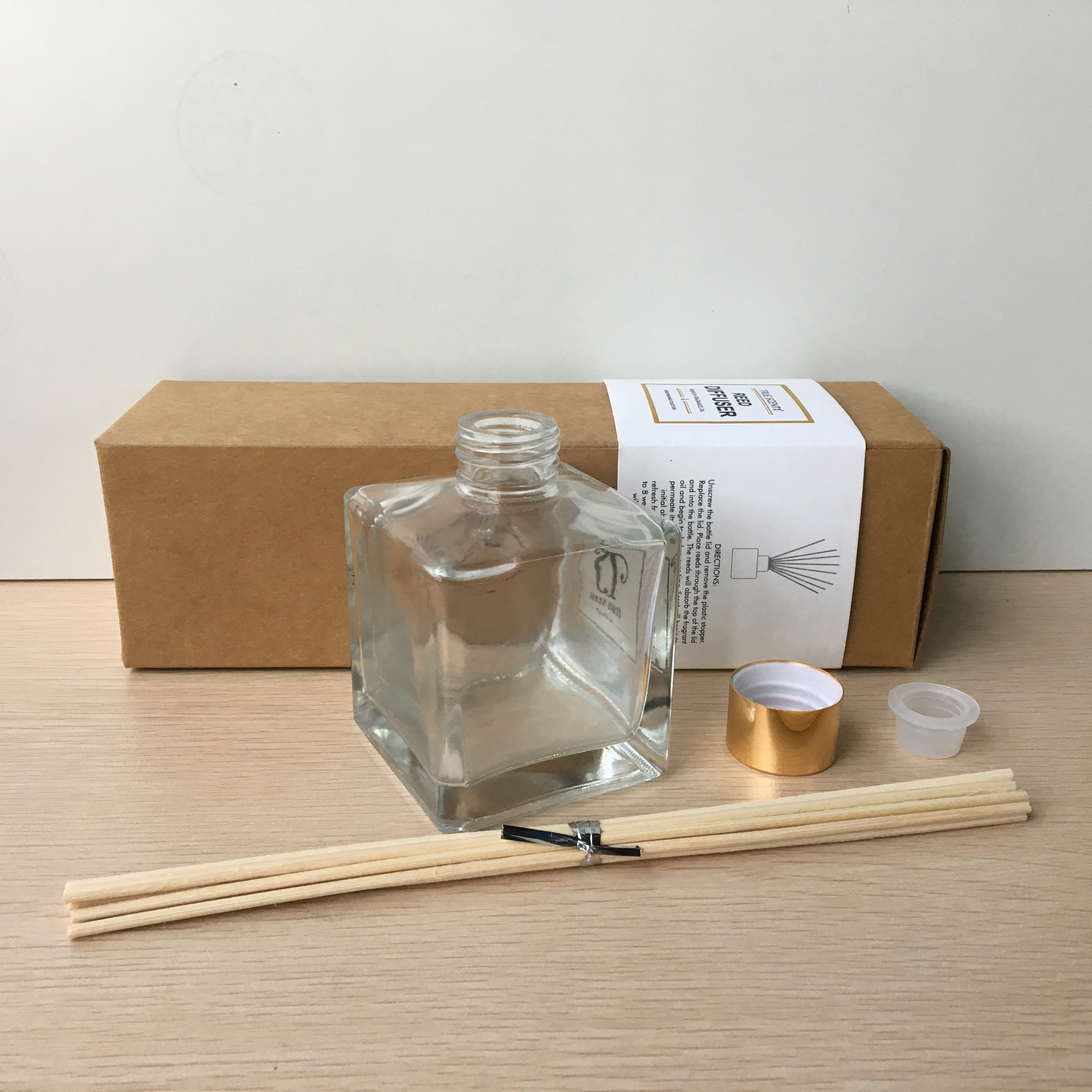 wholesale private logo clear square rattan reed diffuser 200ml Glass bottle with gift box for home