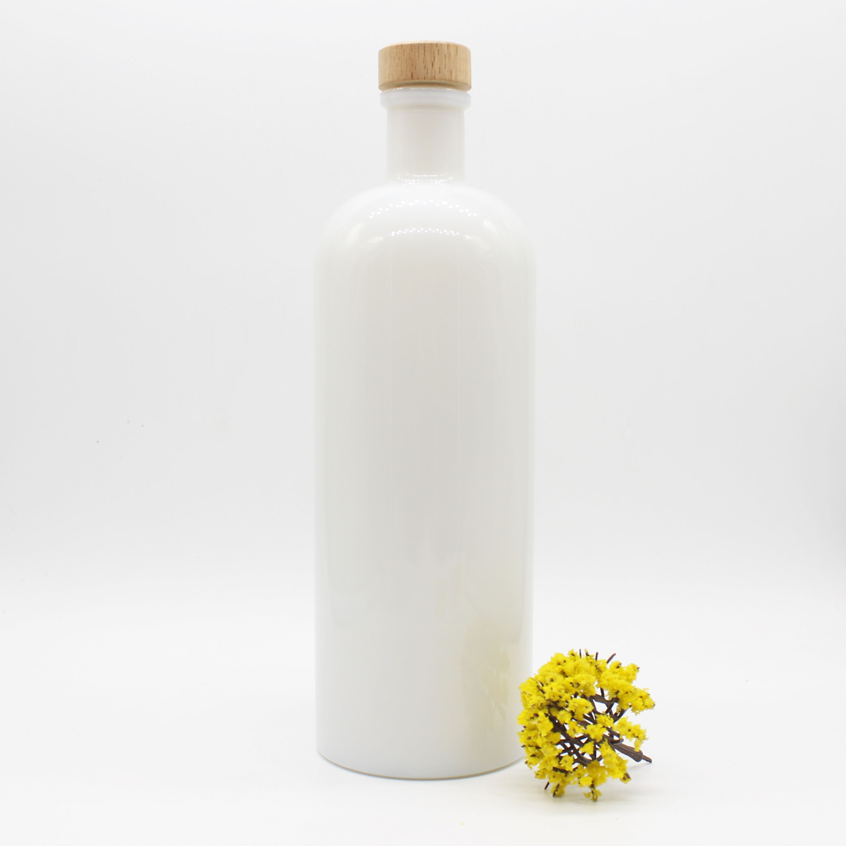 wholesale white wine bottle ceramic 750ml recycled wine bottle stopper for vodka