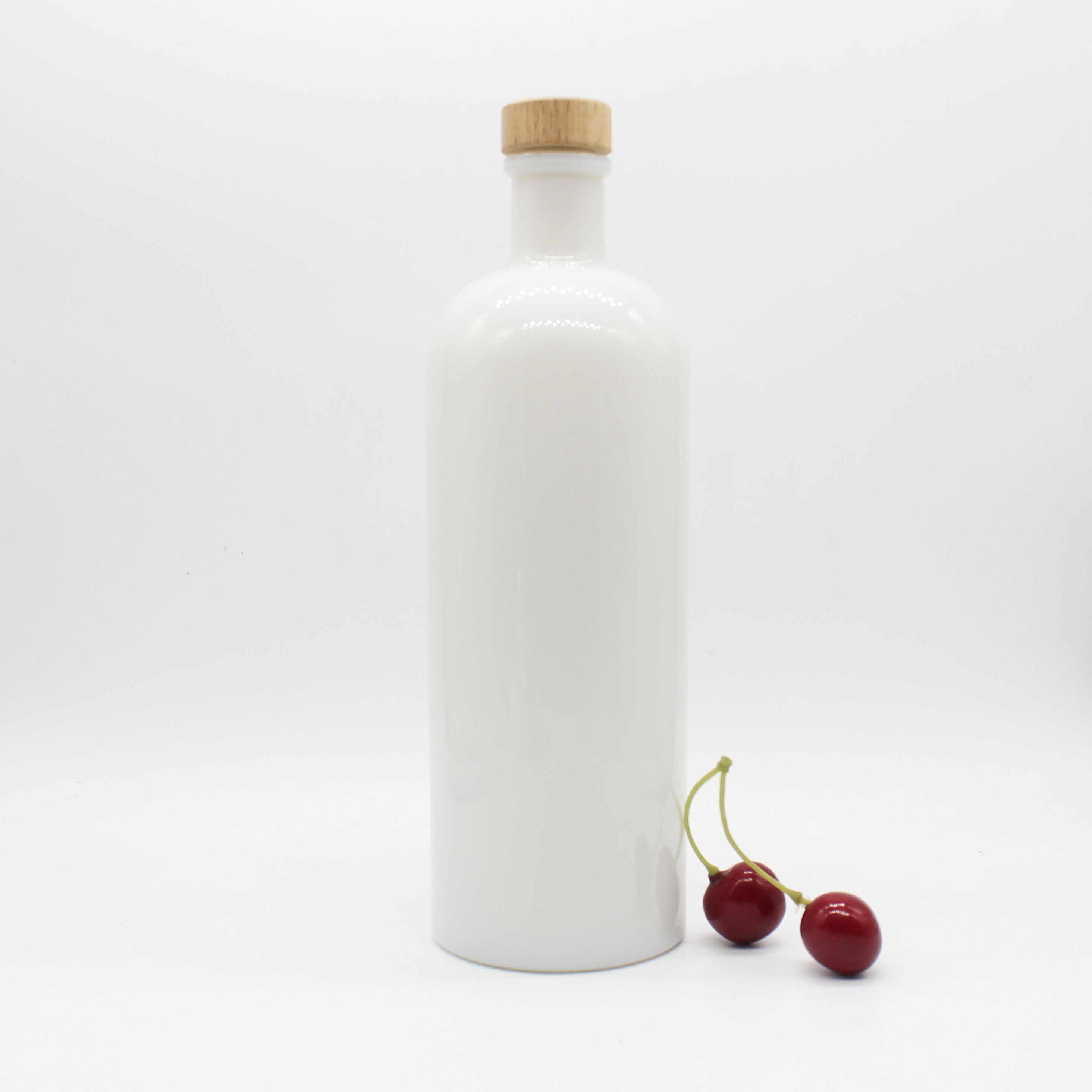 wholesale white wine bottle ceramic 750ml recycled wine bottle stopper for vodka