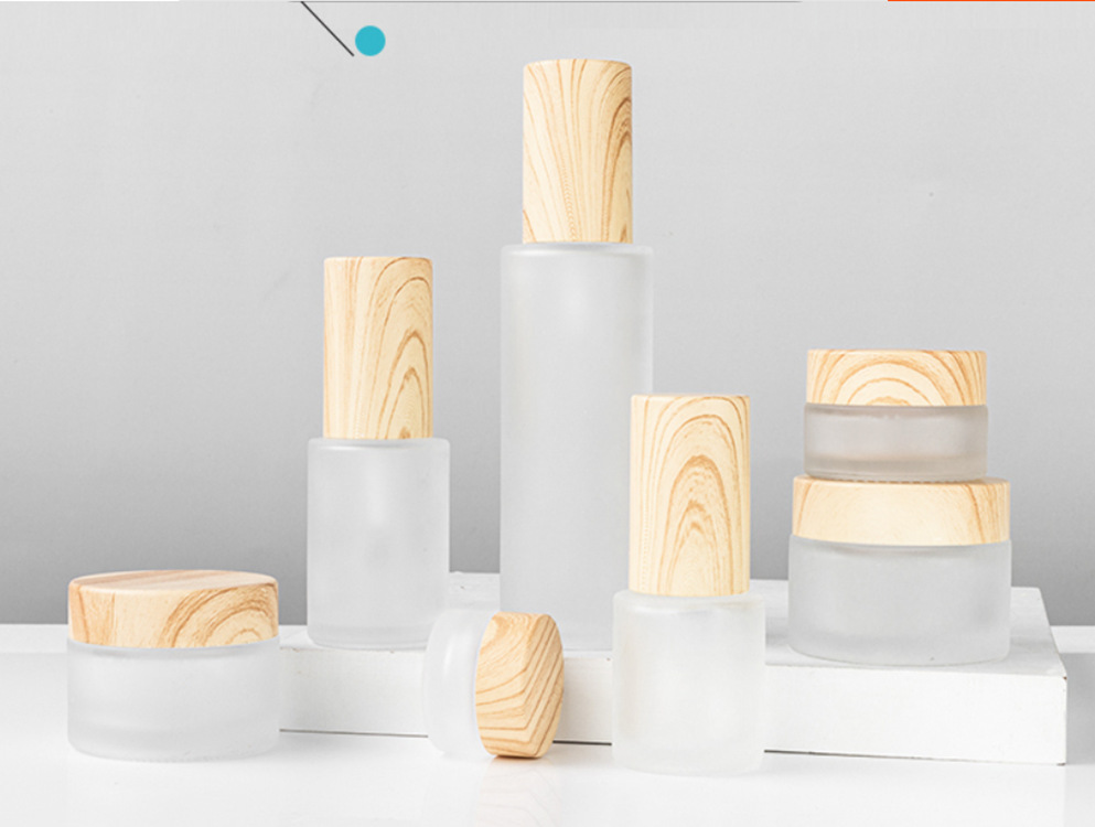 yingxu hot sales 5g 15g 30g 50g 100g bamboo glass cream jar cosmetic packaging bamboo lid